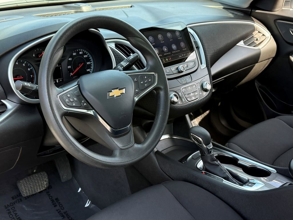 Used 2023 Chevrolet Malibu LT image 18