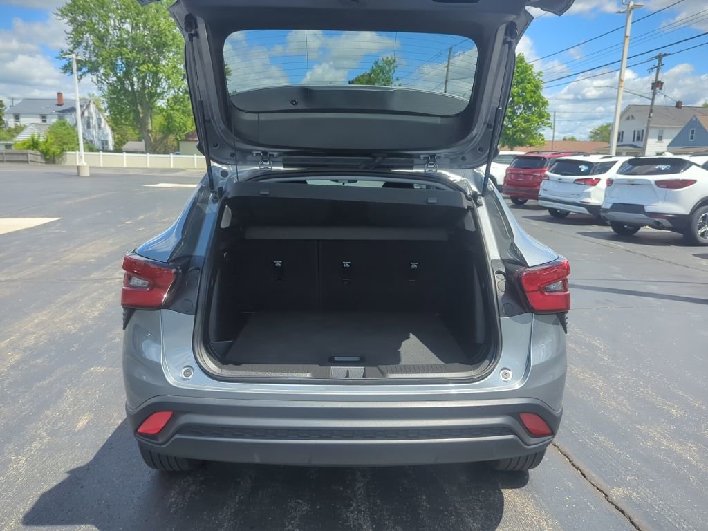 Certified 2024 Chevrolet Trax LS w/ LS Convenience Package FWD image 13
