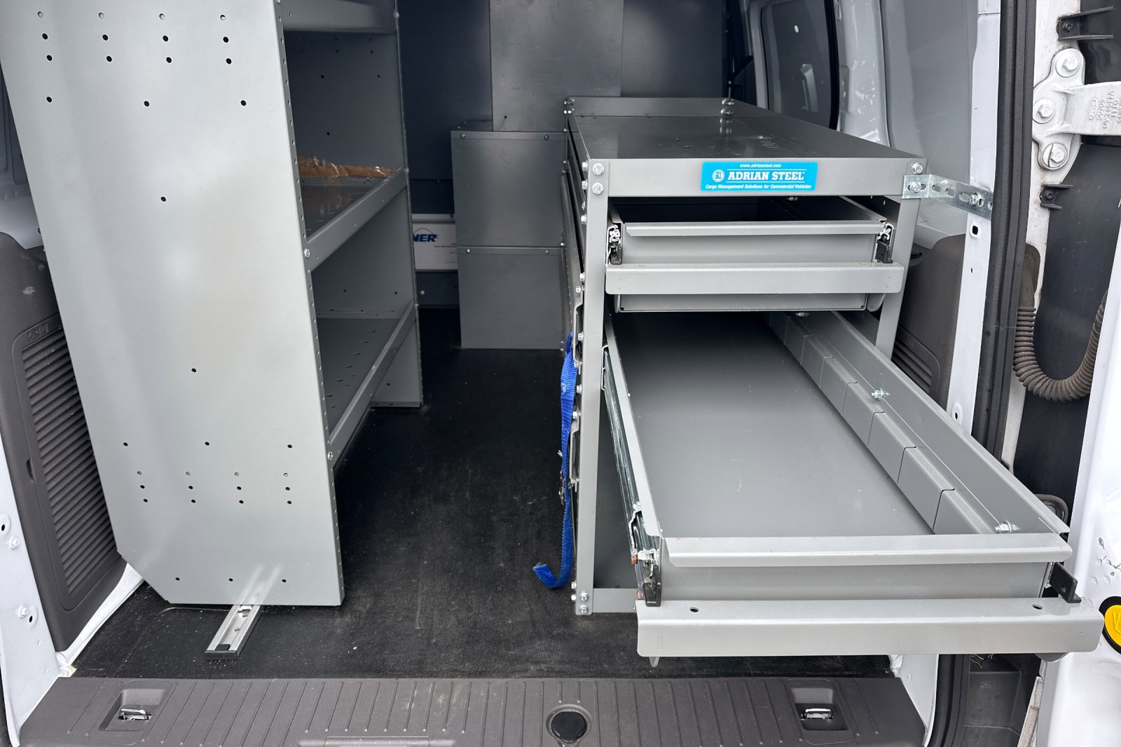 Used 2020 Ford Transit Connect XL image 13