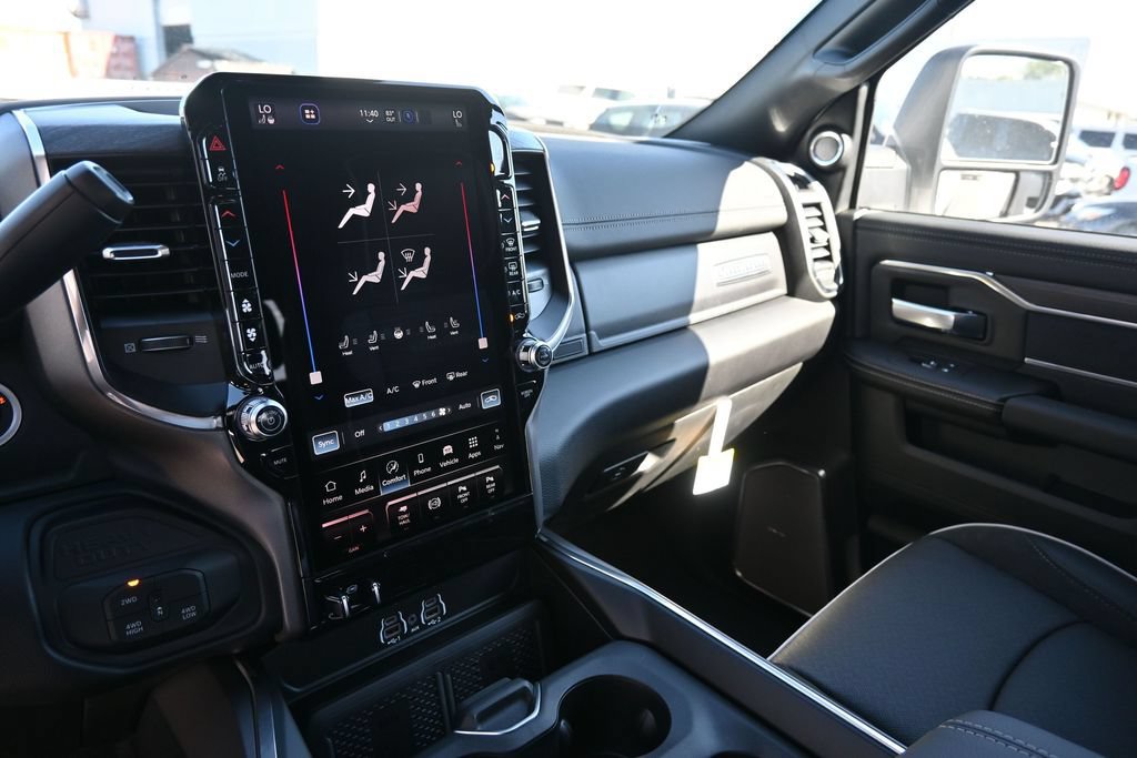 New 2027 RAM 2500 Laramie AWD/4WD image 18