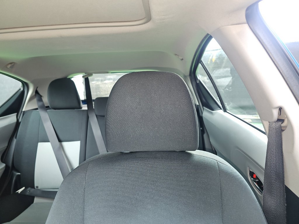 Used 2012 Toyota Prius C Three FWD image 12