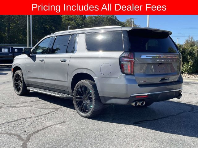 Used 2021 Chevrolet Suburban Premier w/ Premium Package AWD/4WD image 3