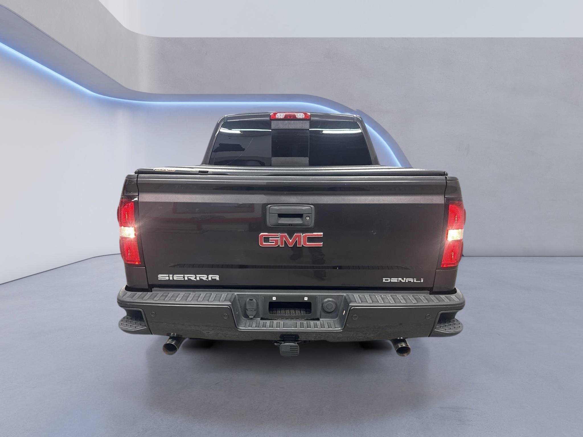 Used 2015 GMC Sierra 1500 Denali w/ Driver Alert Package AWD/4WD image 7