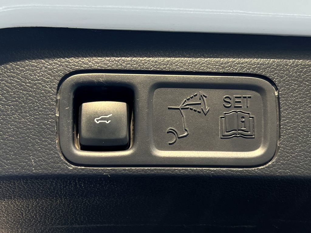 Used 2024 Ford Expedition Max Limited image 20