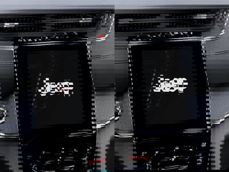 New 2025 Jeep Grand Cherokee L Laredo image 70