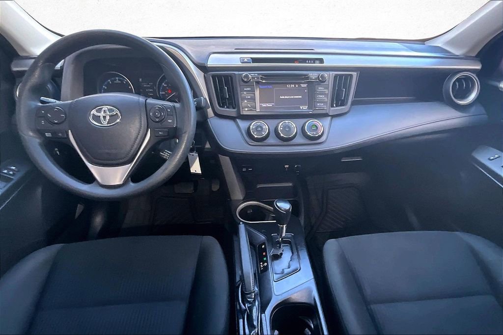 Used 2017 Toyota RAV4 LE image 8