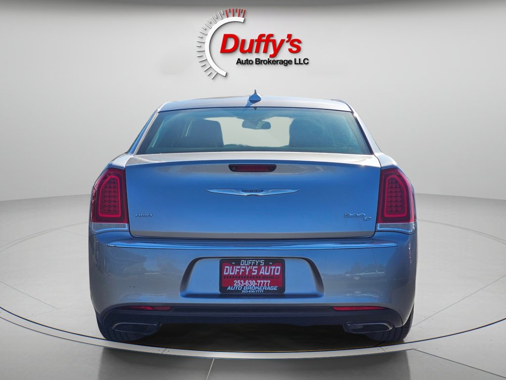 Used 2016 Chrysler 300 C image 16