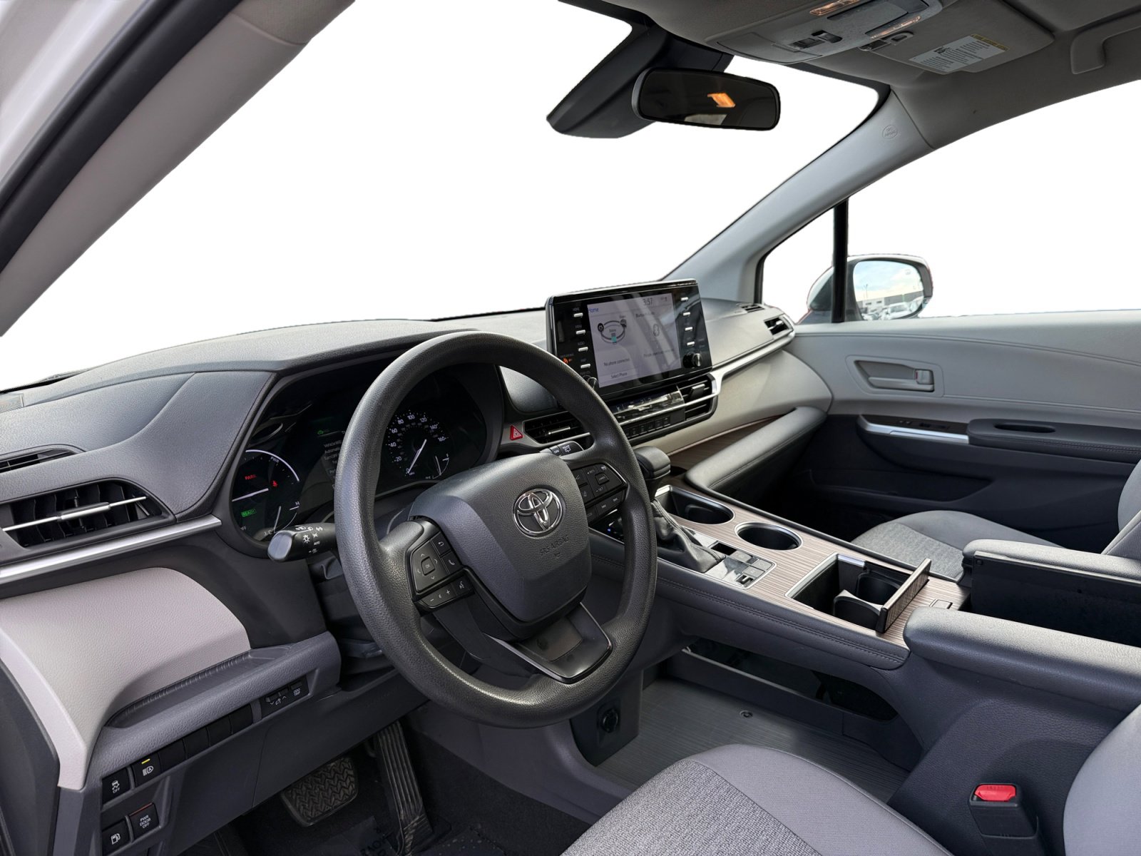 Used 2022 Toyota Sienna LE image 9