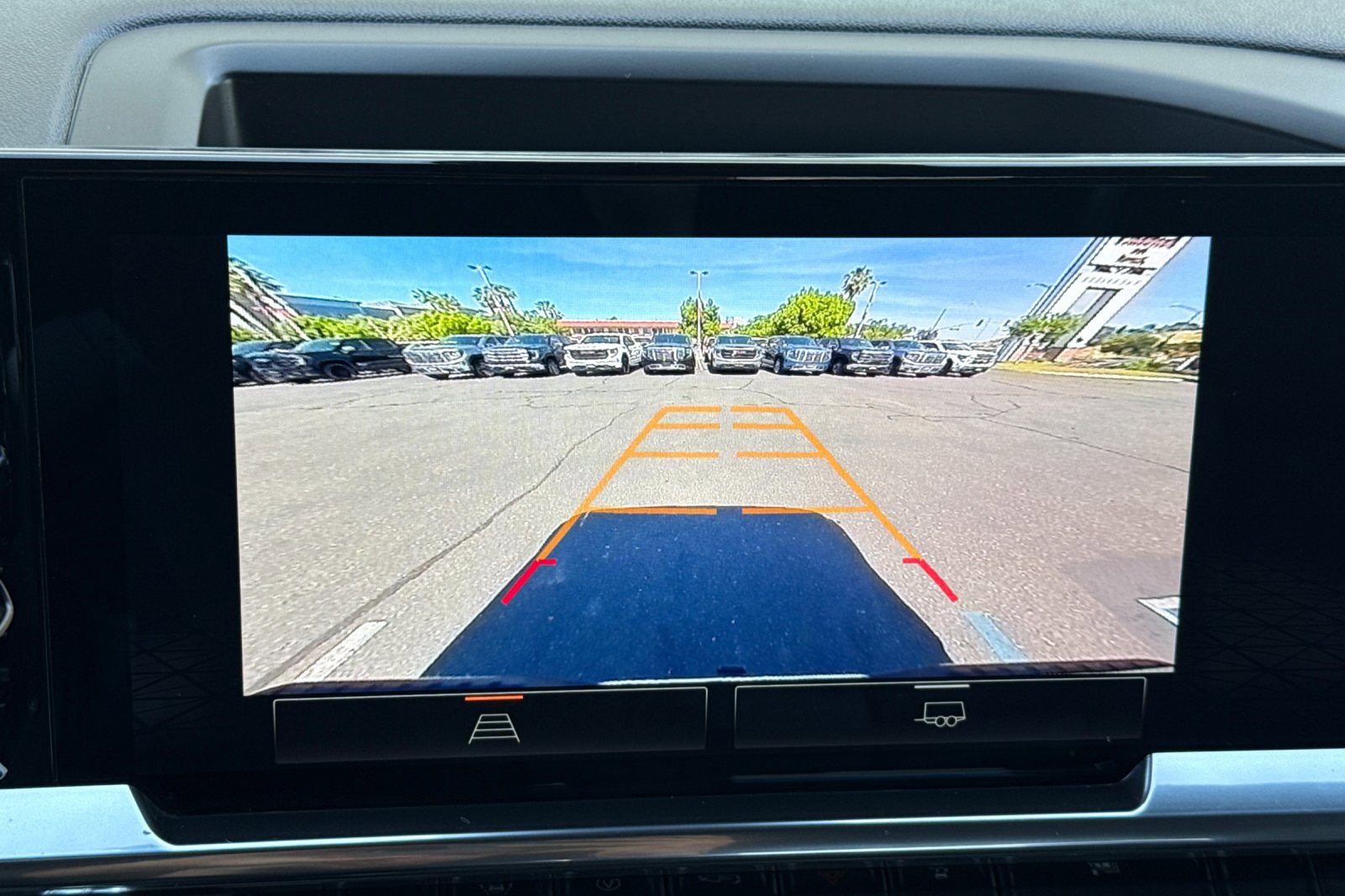 Used 2025 GMC Sierra 1500 SLT image 25