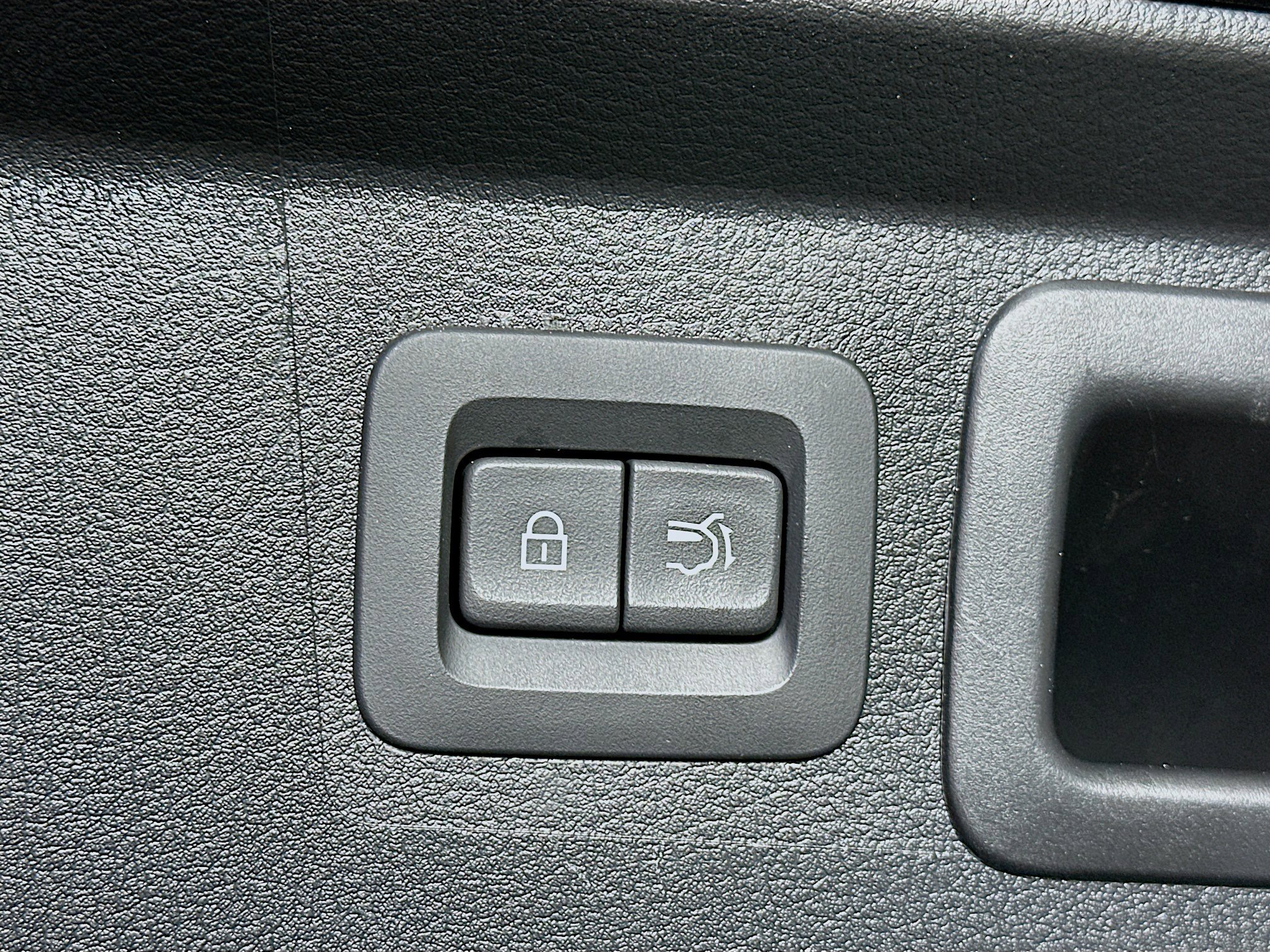 Used 2025 MAZDA CX-50 AWD 2.5 S w/ Premium Package image 30