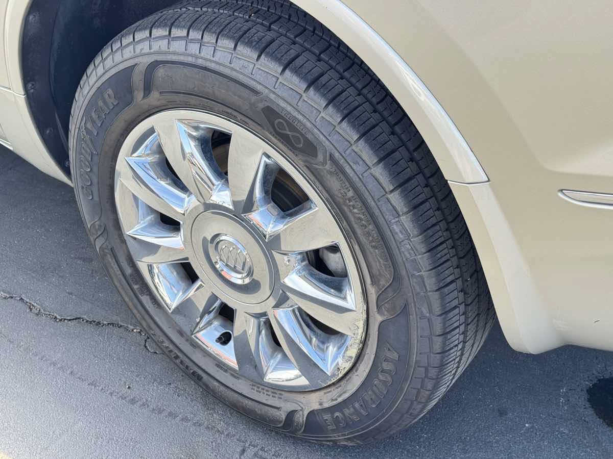 Used 2015 Buick Enclave Leather FWD image 20