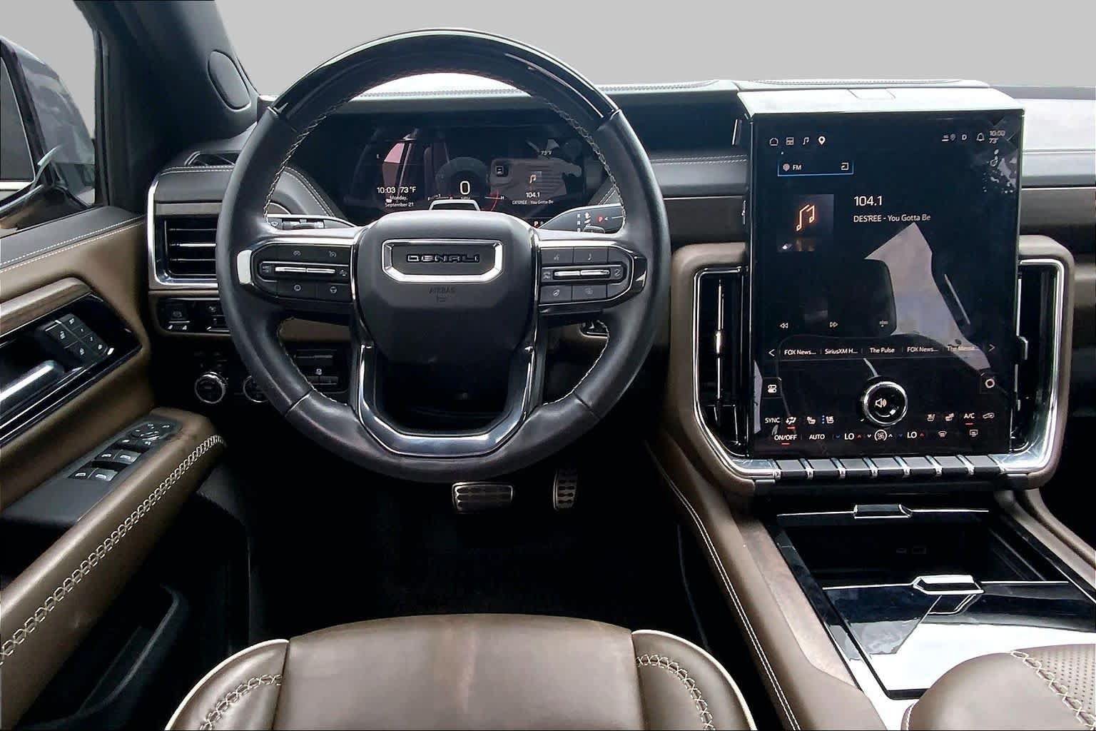 Certified 2025 GMC Yukon Denali Ultimate AWD/4WD image 6