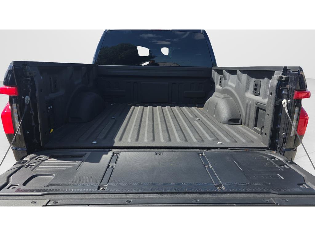 Used 2025 Ford F150 Lightning Flash image 12