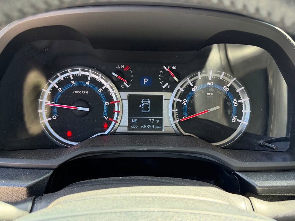 Used 2019 Toyota 4Runner SR5 Premium AWD/4WD image 18