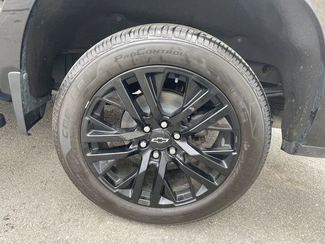 Used 2020 Chevrolet Silverado 1500 High Country w/ Technology Package image 18