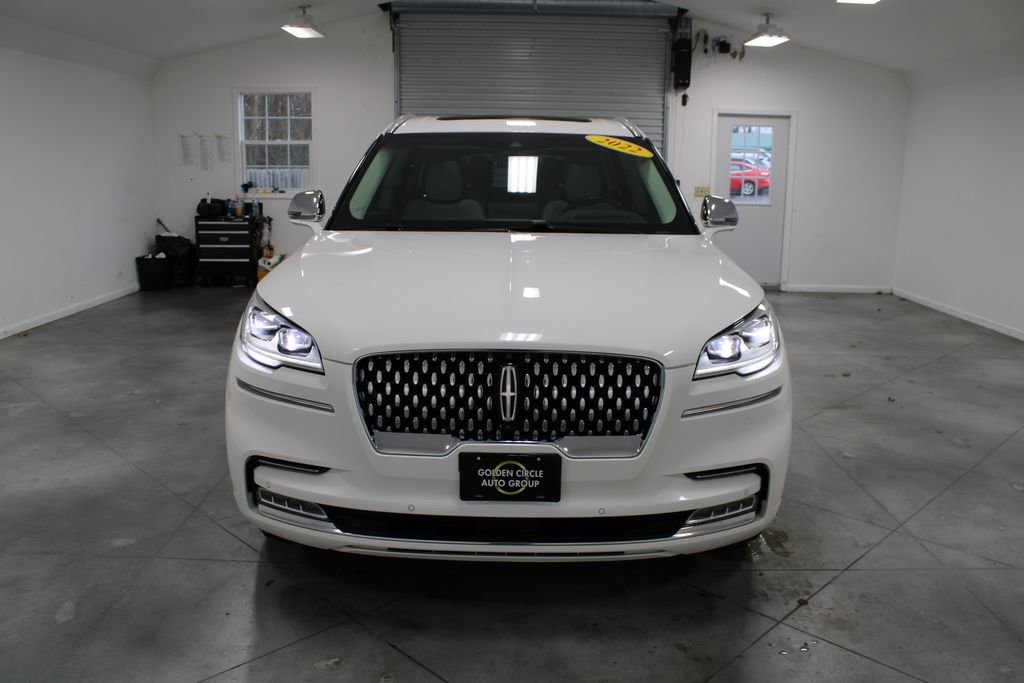 Used 2022 Lincoln Aviator Black Label w/ Dynamic Handling Package image 3