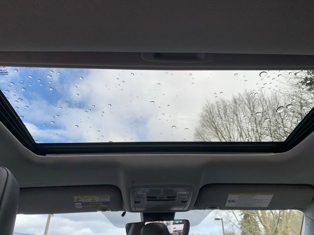 Used 2018 Toyota Highlander XLE image 12