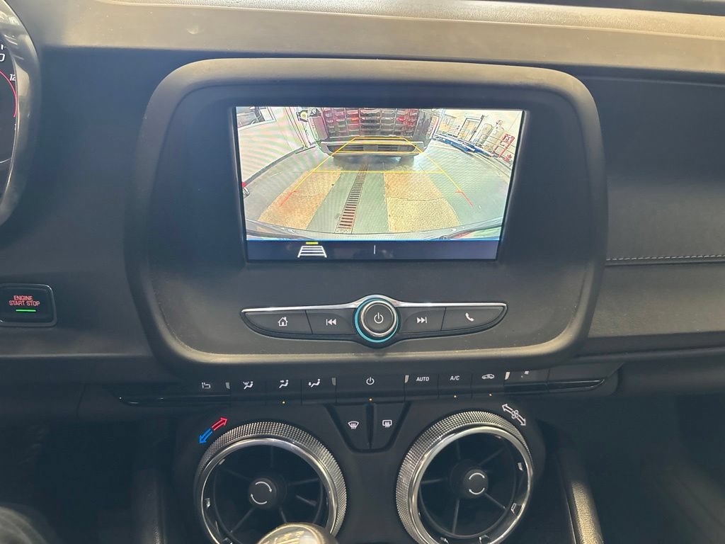 Used 2019 Chevrolet Camaro LT RWD image 5