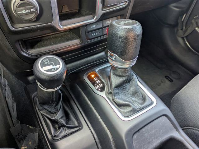 Used 2022 Jeep Wrangler Sport image 13