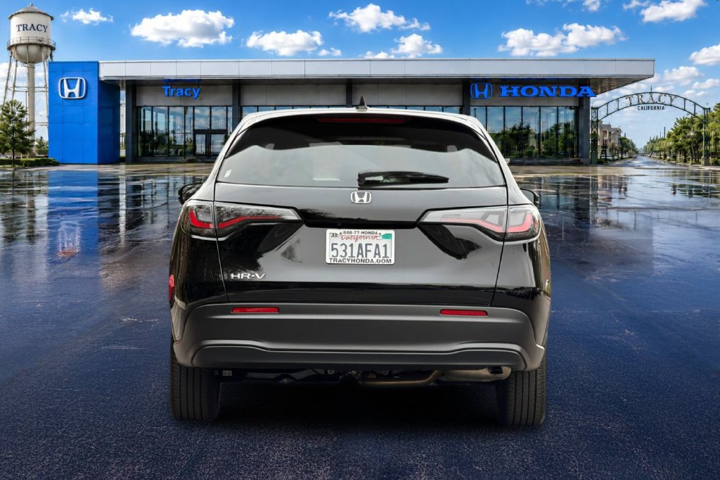 Used 2027 Honda HR-V LX image 8
