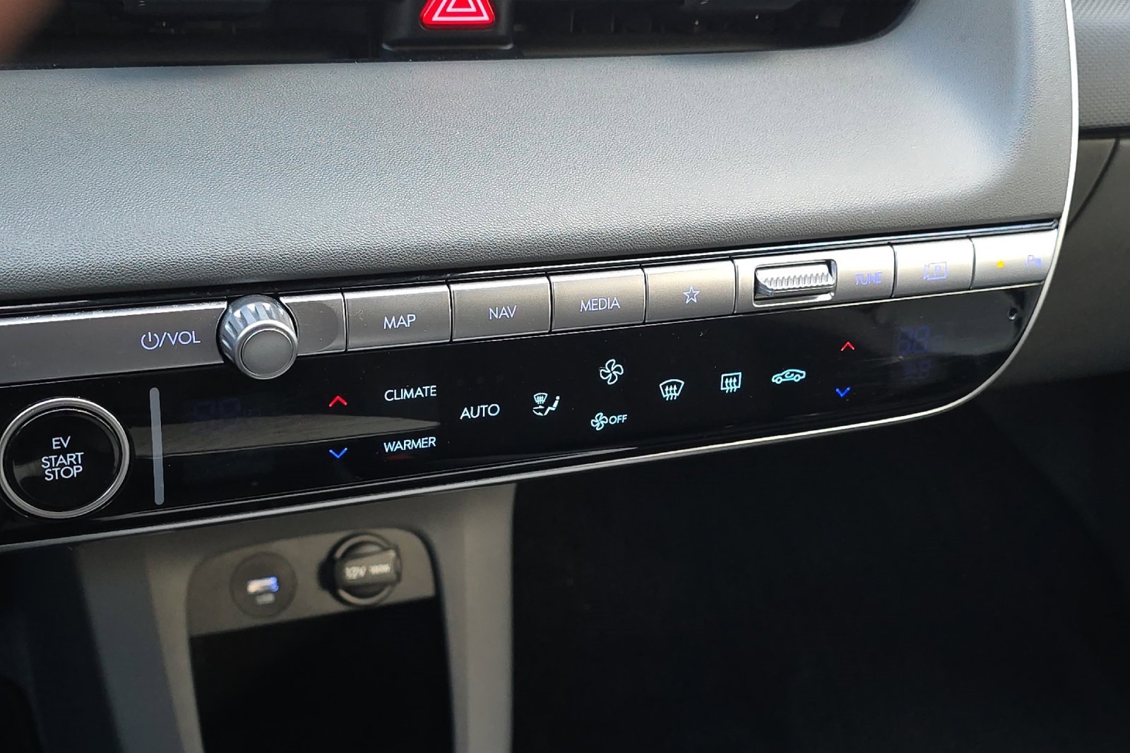 Used 2023 Hyundai Ioniq 5 SE image 27