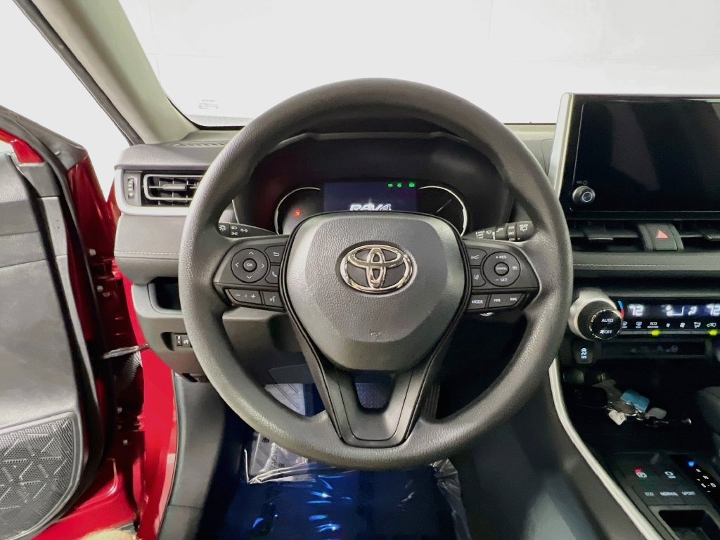 Used 2023 Toyota RAV4 XLE FWD image 15