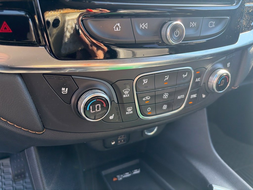 Used 2020 Chevrolet Traverse Premier AWD/4WD image 19