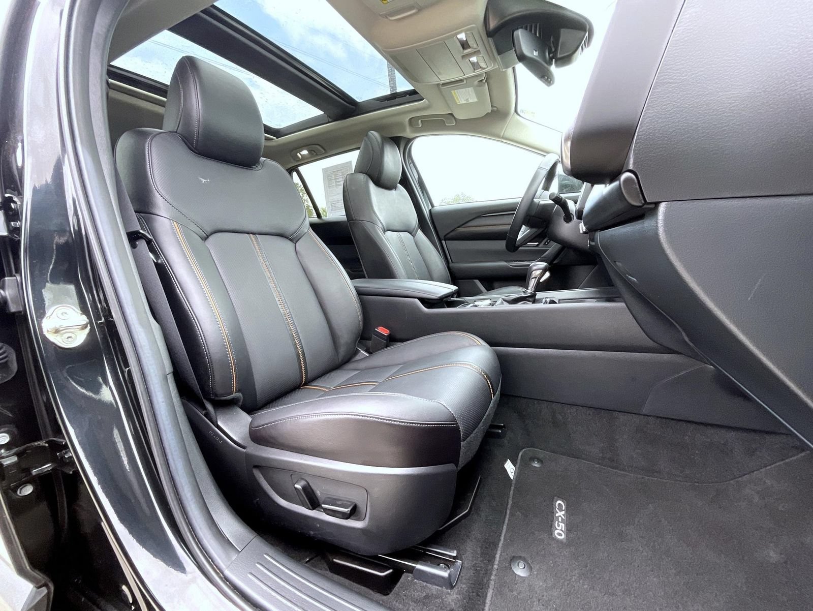 Used 2025 MAZDA CX-50 AWD 2.5 S w/ Premium Plus Pkg image 16