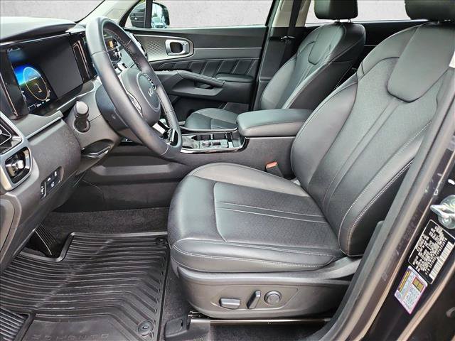 Used 2023 Kia Sorento SX AWD/4WD image 17
