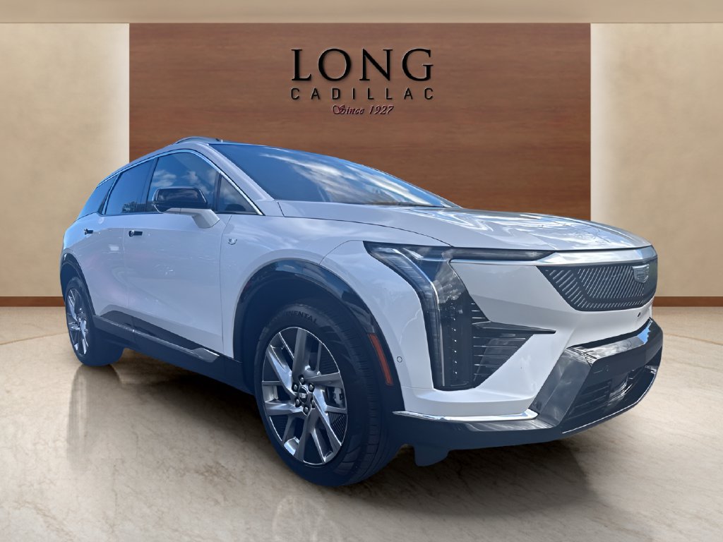 Used 2025 Cadillac Optiq Luxury 2 w/ LPO, Floor Liner Package AWD/4WD image 7