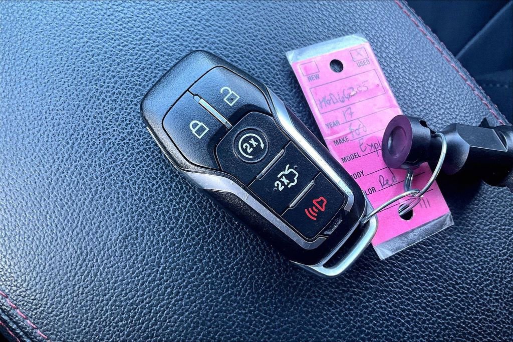 Used 2017 Ford Explorer Sport image 13