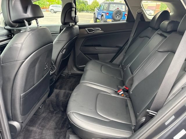Used 2024 Kia Sportage EX AWD/4WD image 22