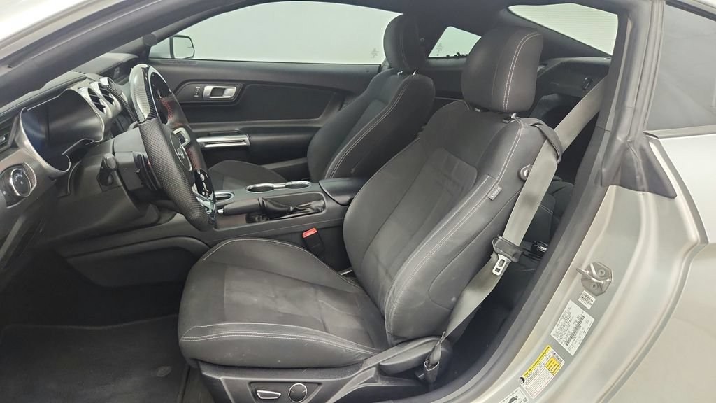 Used 2018 Ford Mustang GT RWD image 24