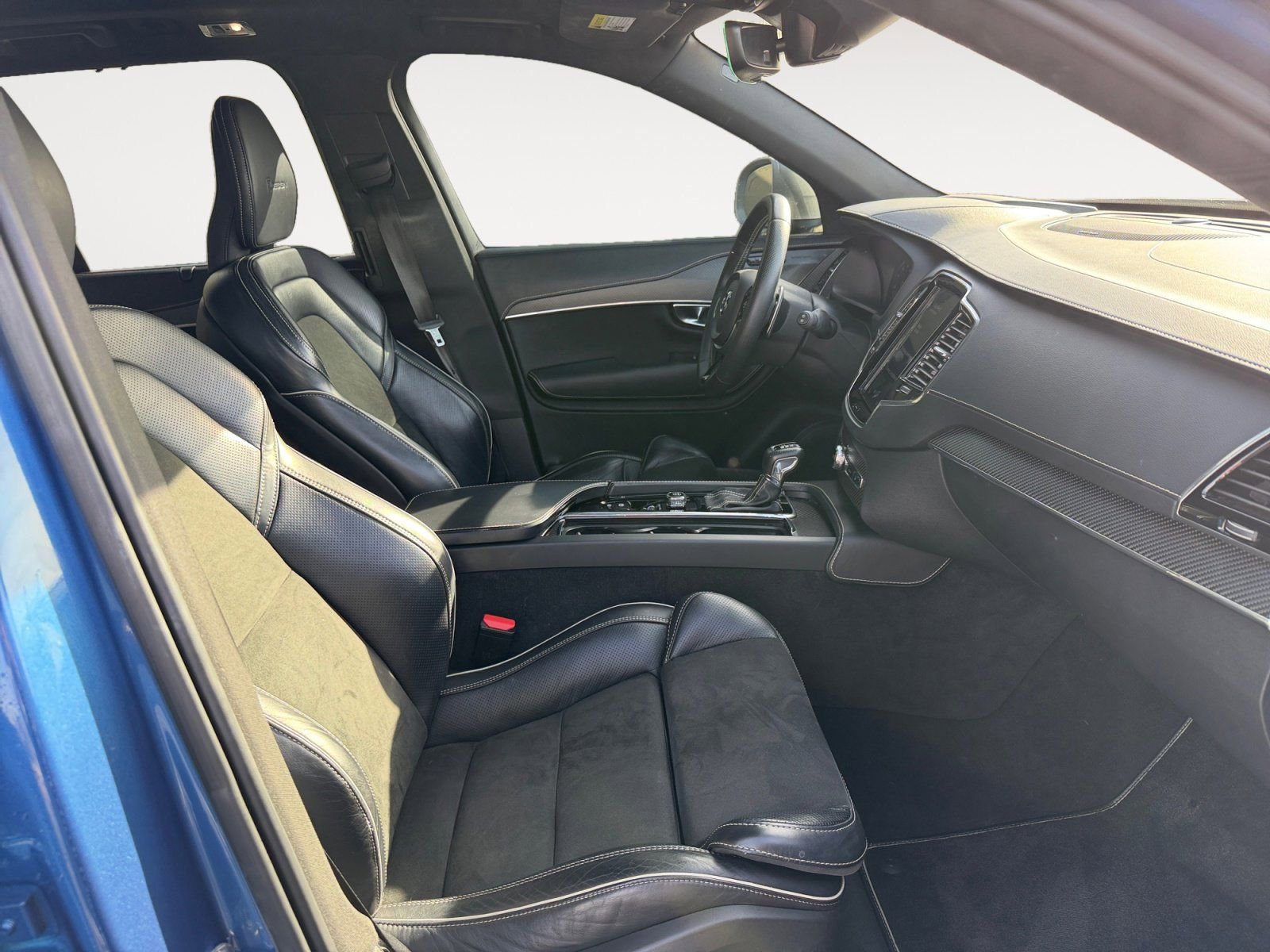 Used 2019 Volvo XC90 T6 R-Design w/ Advanced Package image 15