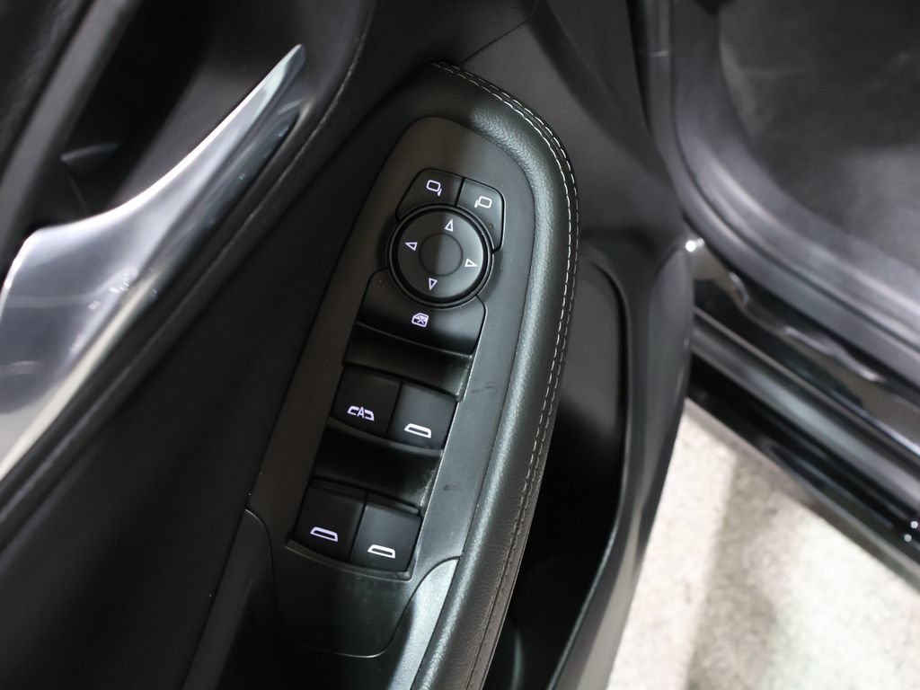 Used 2024 Buick Encore GX Sport Touring AWD/4WD image 12