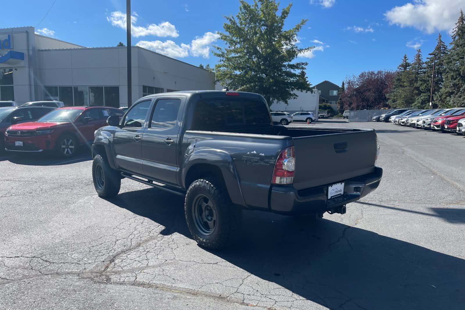 Used 2015 Toyota Tacoma 4x4 Double Cab w/ TRD Sport Package video 3