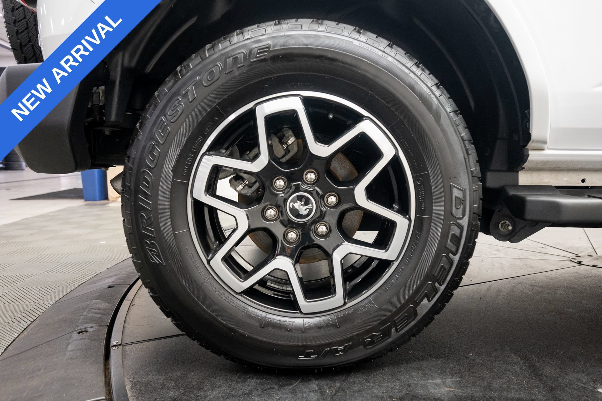Used 2024 Ford Bronco Outer Banks AWD/4WD image 28