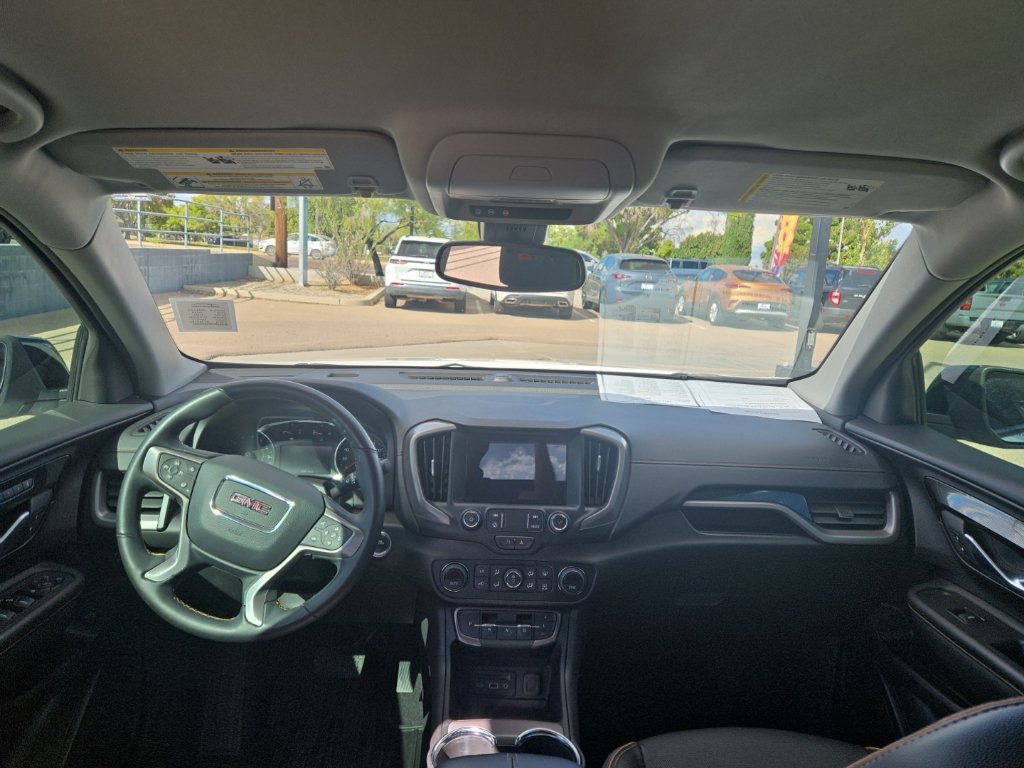 Used 2024 GMC Terrain AT4 AWD/4WD image 17