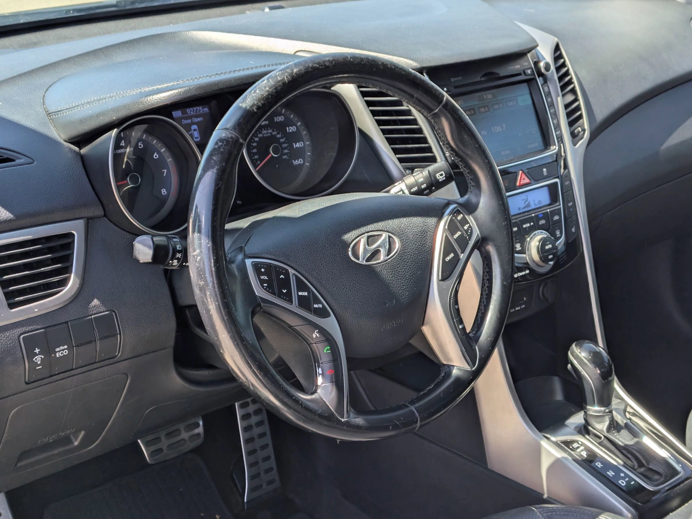 Used 2014 Hyundai Elantra GT w/ Option Group 03 image 15