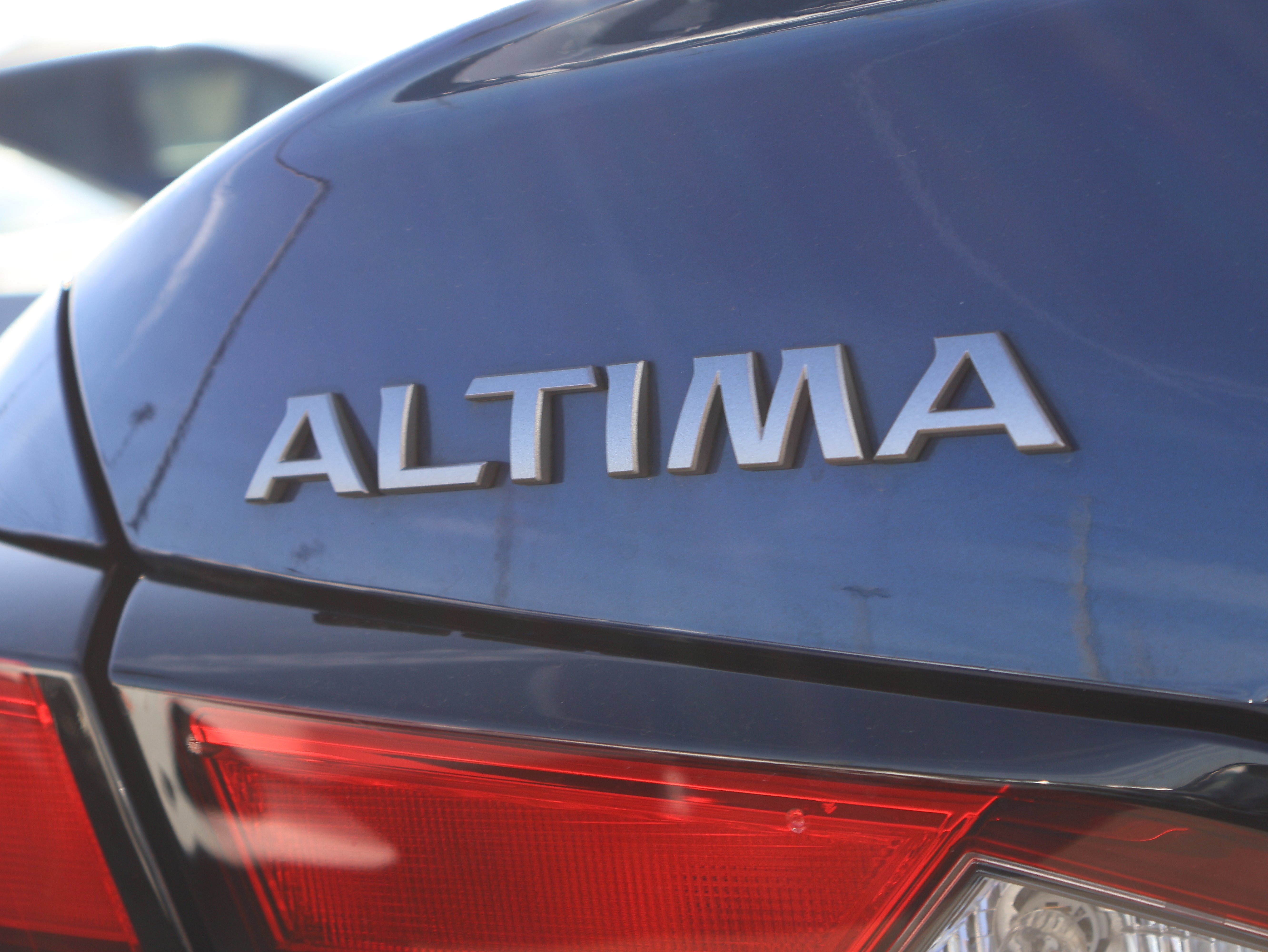 Used 2023 Nissan Altima 2.5 SR w/ SR Premium Package image 18