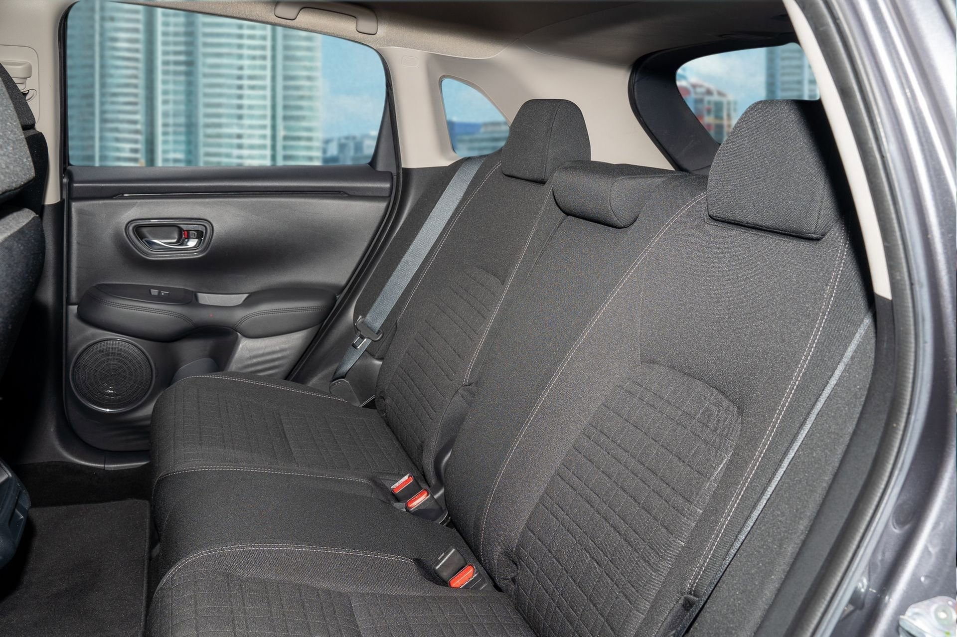 Certified 2023 Honda HR-V LX image 18