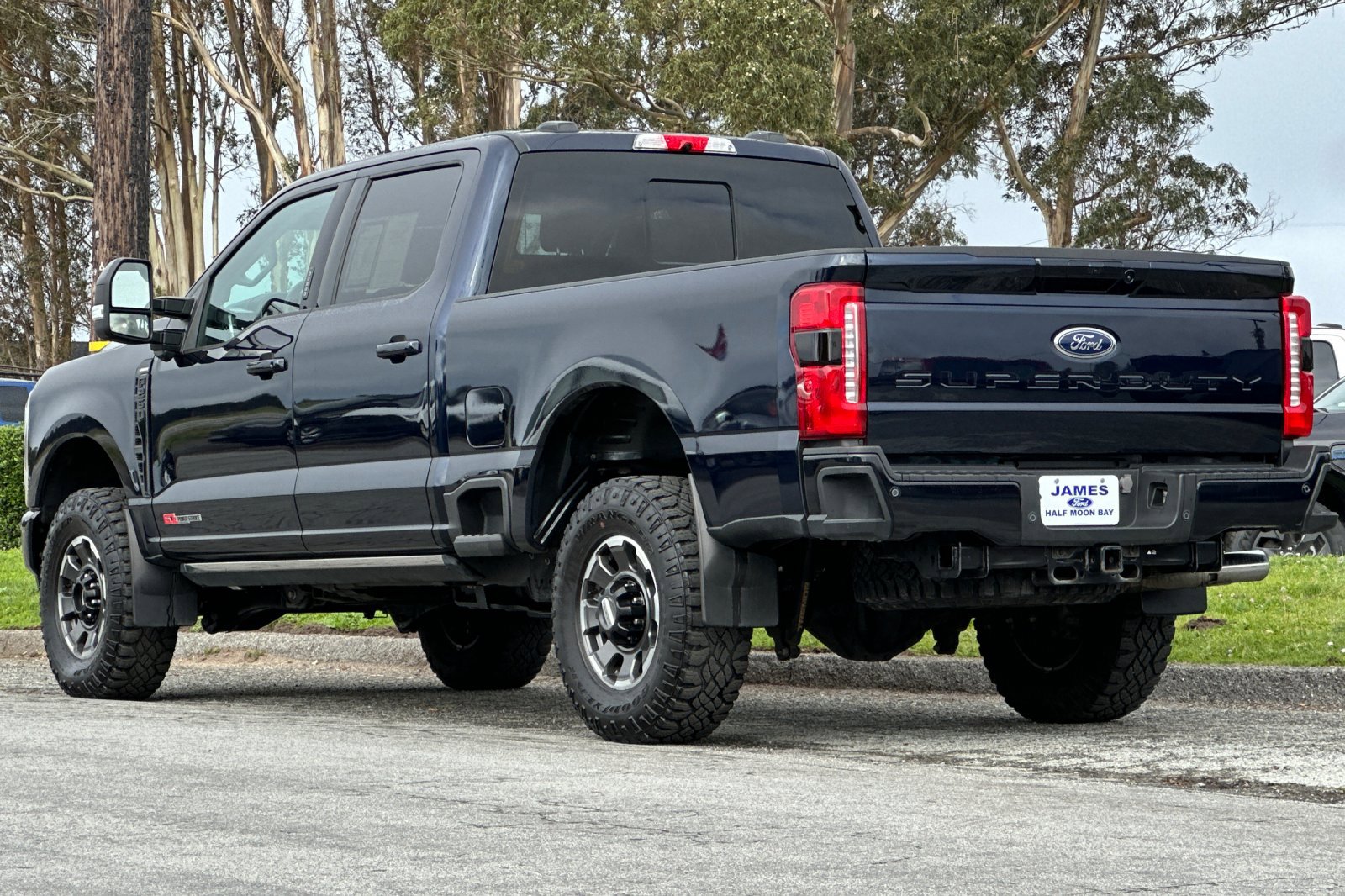 Used 2023 Ford F250 Lariat w/ Lariat Ultimate Package image 3