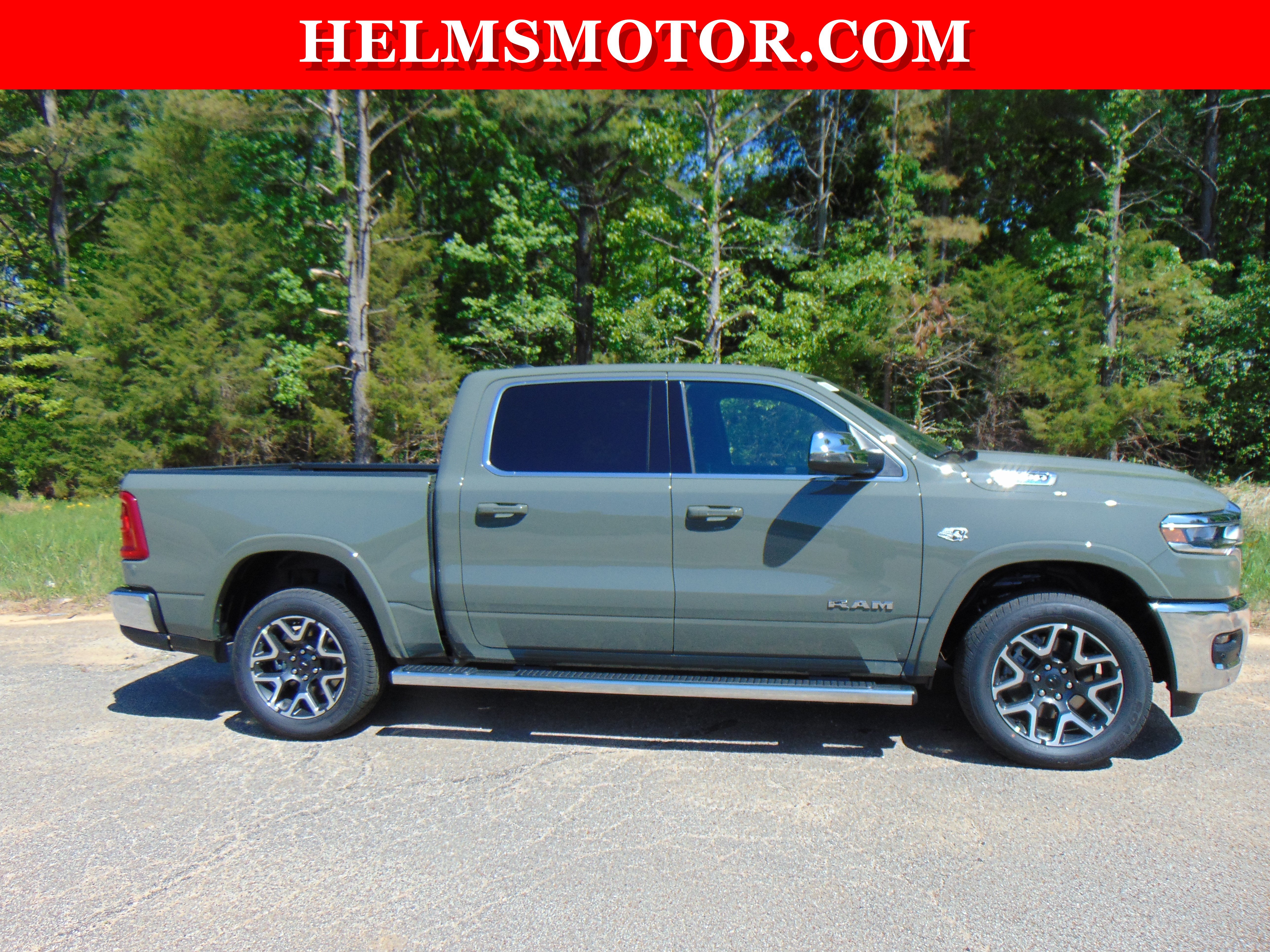 New 2026 RAM 1500 Laramie AWD/4WD image 11