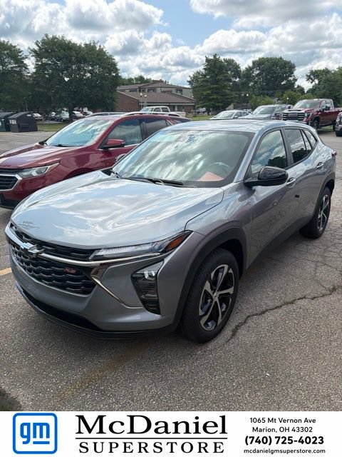 New 2026 Chevrolet Trax RS w/ Sunroof Package FWD image 1