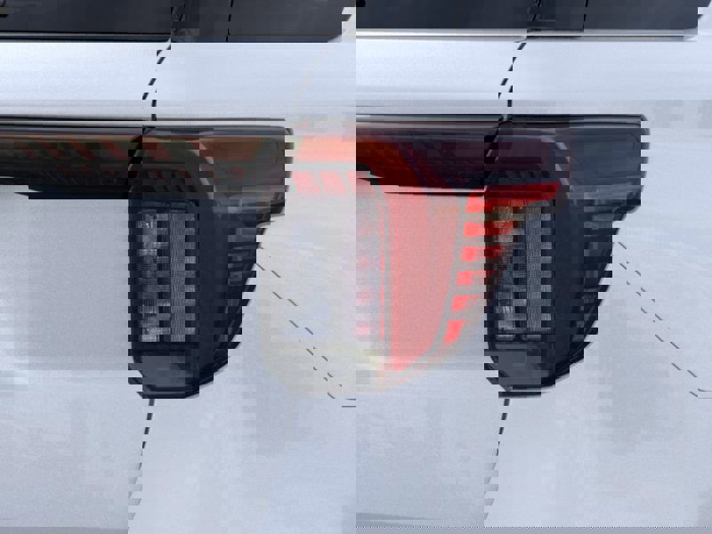 New 2025 Ford Explorer Active image 21