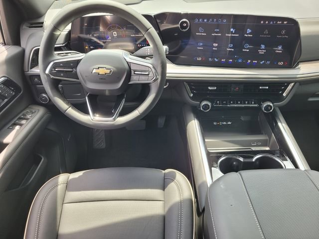 New 2025 Chevrolet Suburban Premier image 19