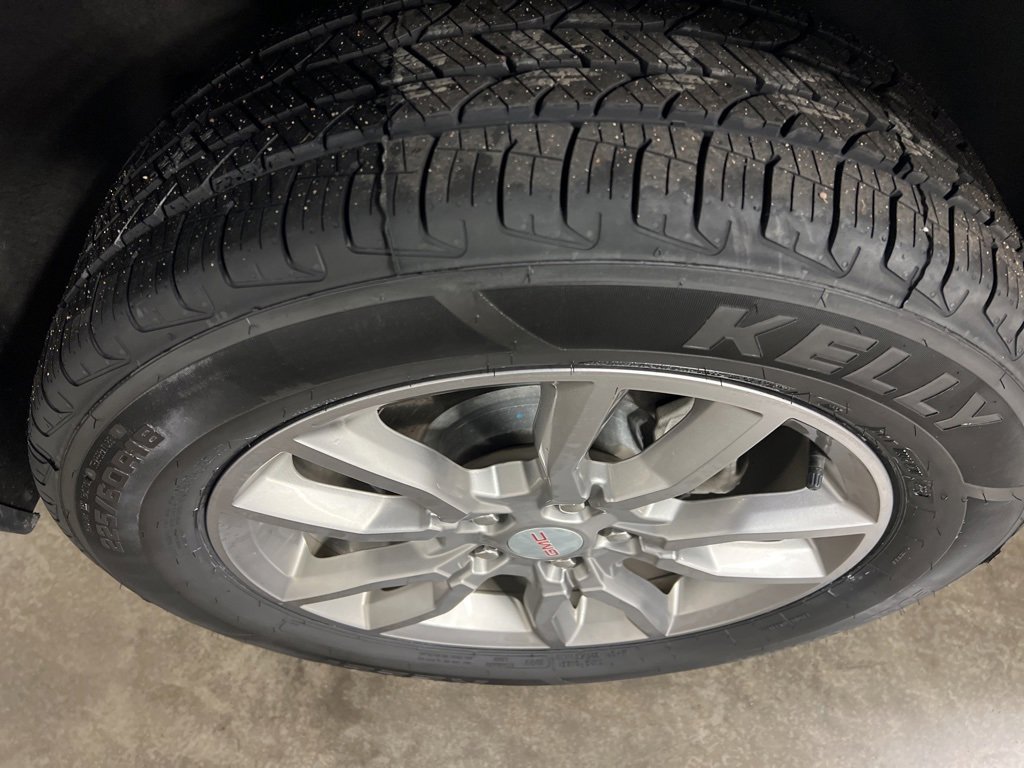 Certified 2022 GMC Terrain SLT w/ LPO, Floor Liner Package image 22