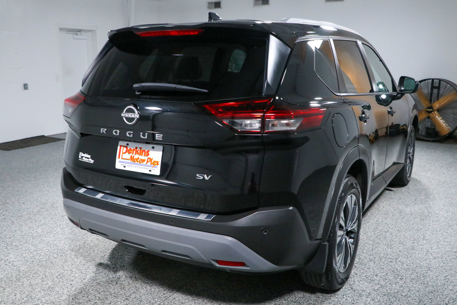 Used 2023 Nissan Rogue SV w/ SV Premium B Package FWD image 7