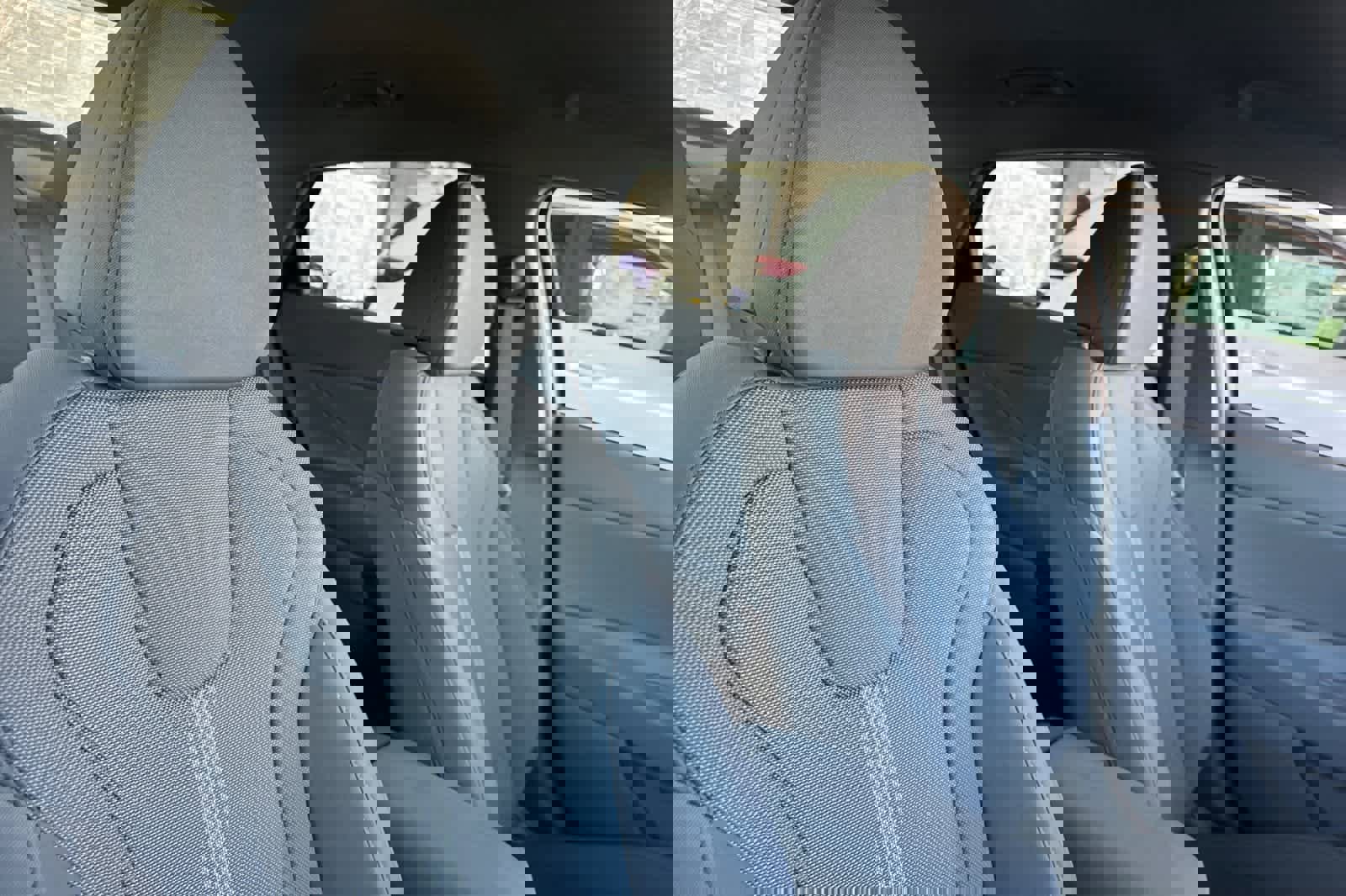 Used 2025 Hyundai Elantra SE image 17