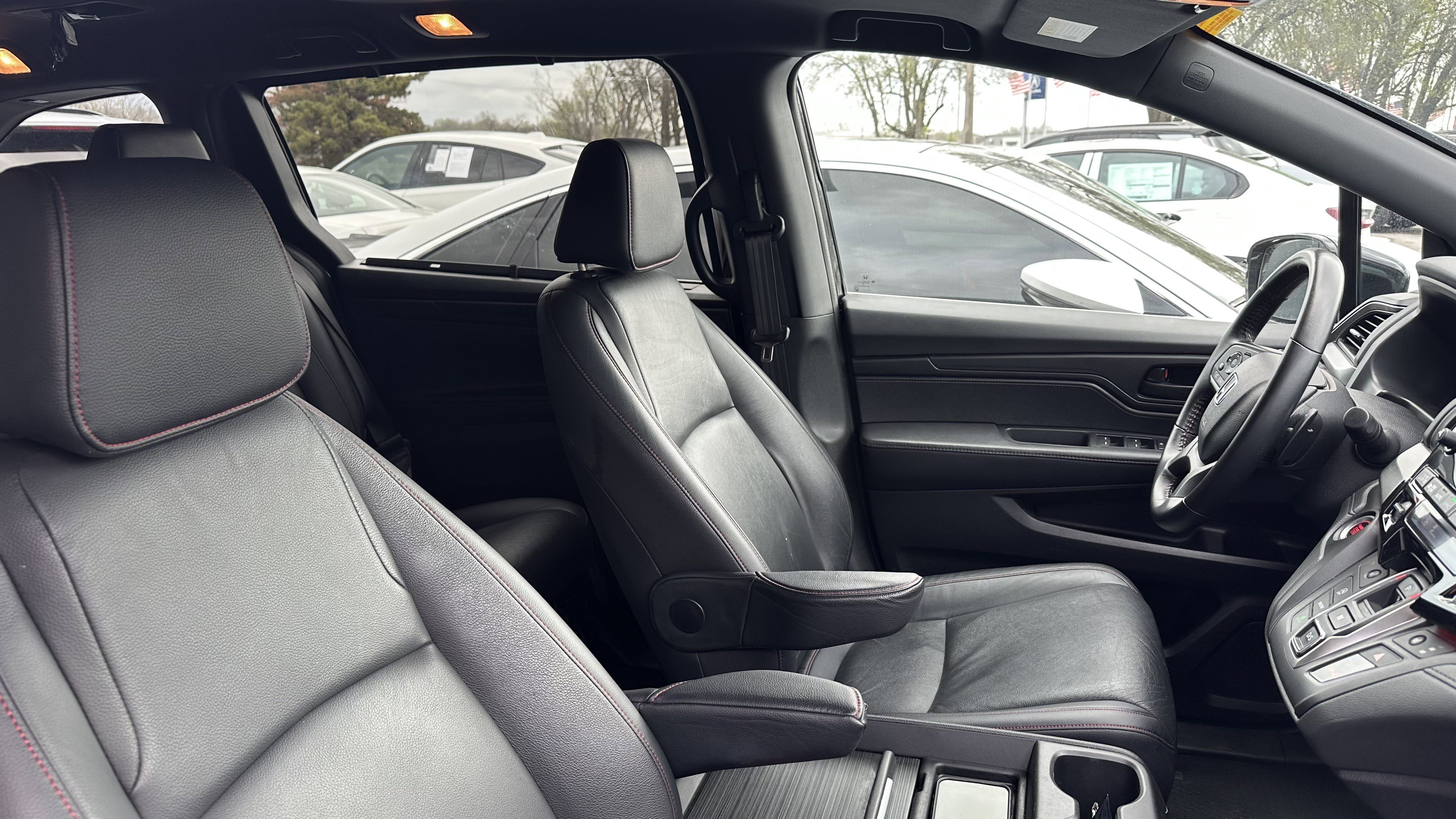 Used 2024 Honda Odyssey Sport image 31